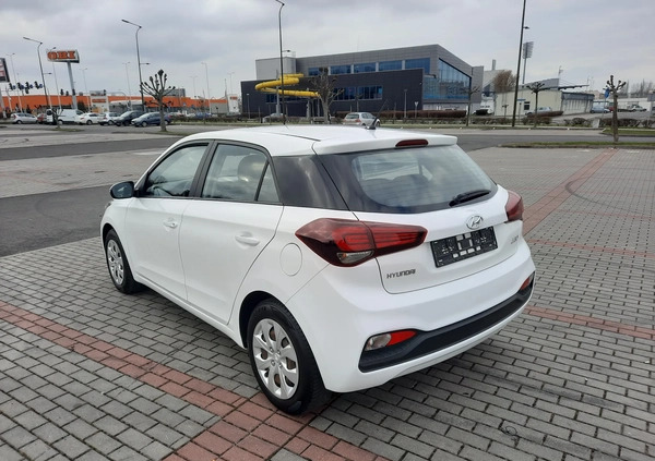 Hyundai i20 cena 38900 przebieg: 56000, rok produkcji 2018 z Krajenka małe 56